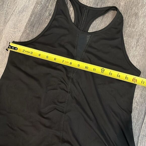 ZYIA Active soft stretch black top with mesh scoop bottom like new - M - Picture 8 of 10
